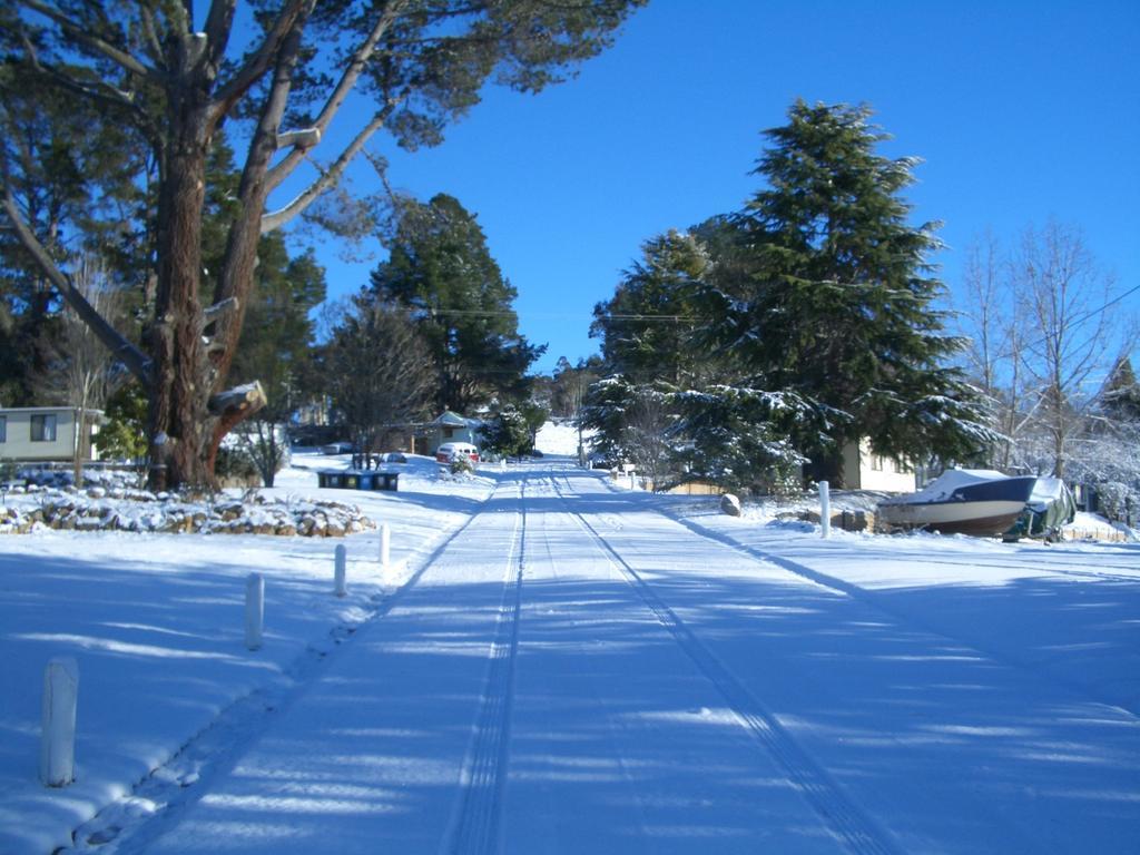 אדמינבי Rainbow Pines Tourist Caravan Park מראה חיצוני תמונה